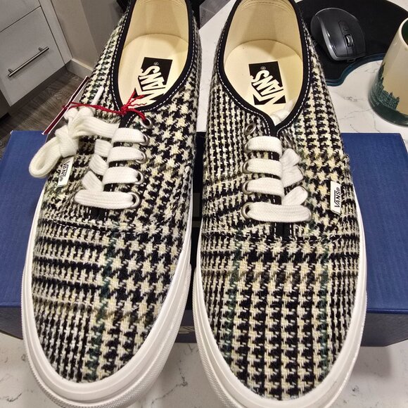 Vans Premium Authentic 44 Unisex Fashion Sneakers Shoes VN000EBNY28 Size 10 NEW - Picture 4 of 15